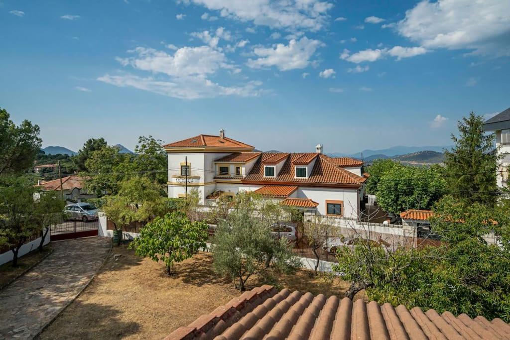 Casa Hortensia. Barbacoa En Robledo De Chavela La Estacion Exterior foto
